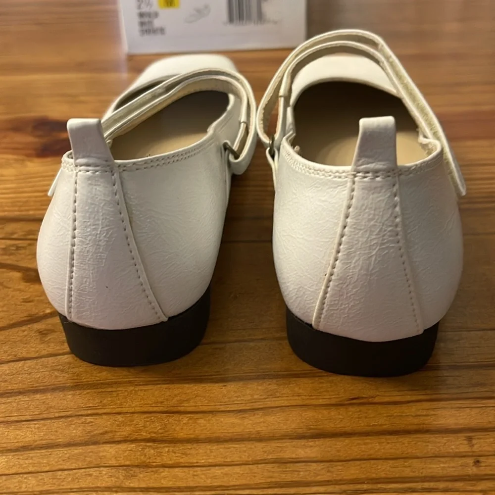 Nine West White Mary Jane Flats